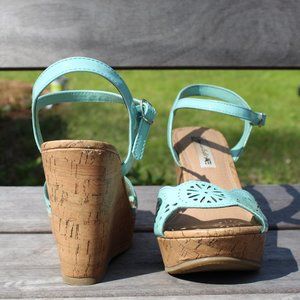 American Eagle Strappy Teal Platform Heel